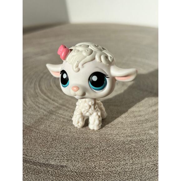 Littlest Pet Shop LPS Spring Time Pets #186 Lamb White Pink w/ shawl *Read - Picture 1 of 8